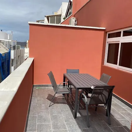 Las Canteras Atico Con 28m2 De Terraza Rosamar Apartment